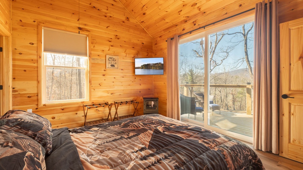 Photo of Bedroom in Berkeley Springs