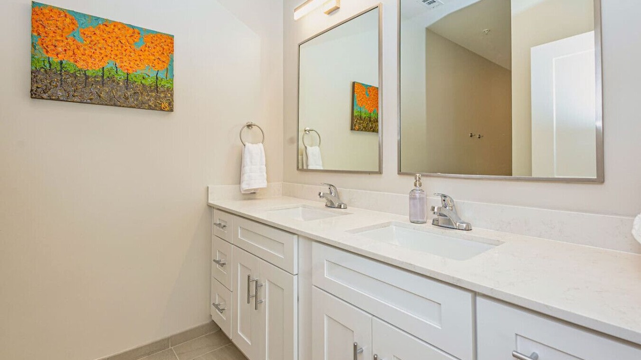Photo of Bathroom in Old City