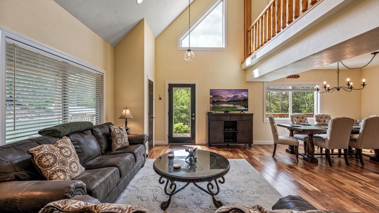 Photo of Livingroom in Dandridge