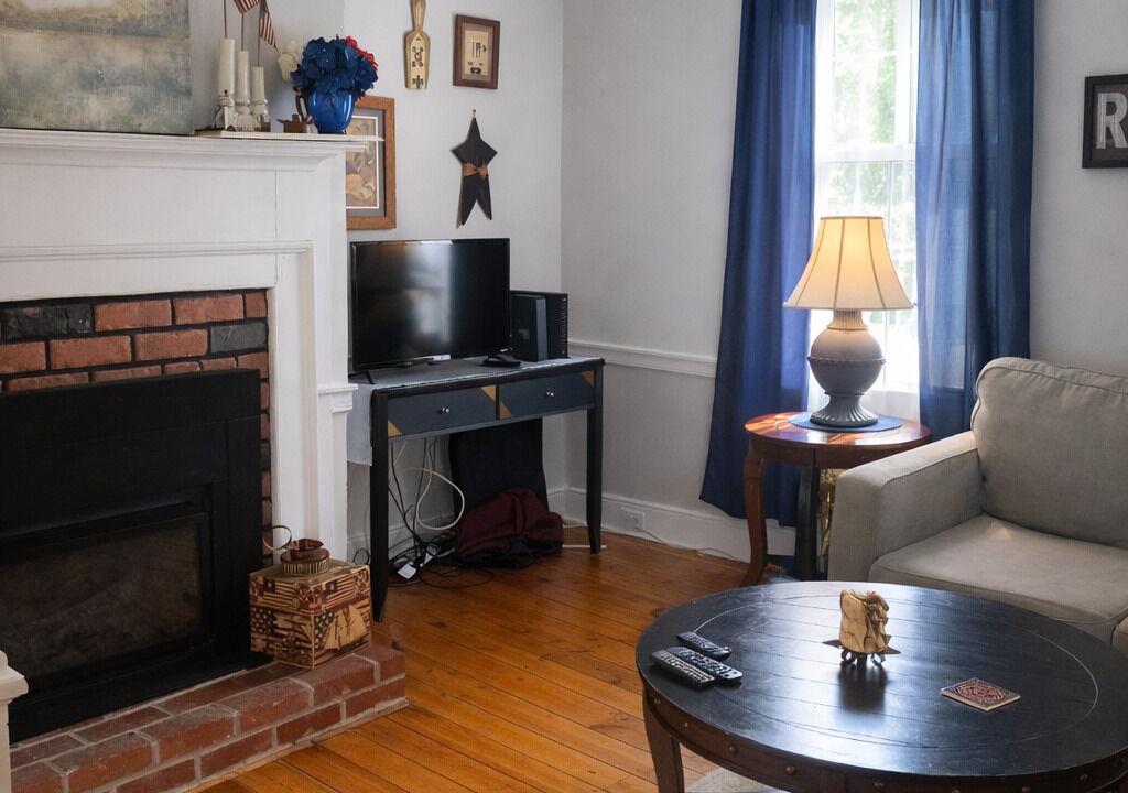 Photo of Livingroom in Sharpsburg