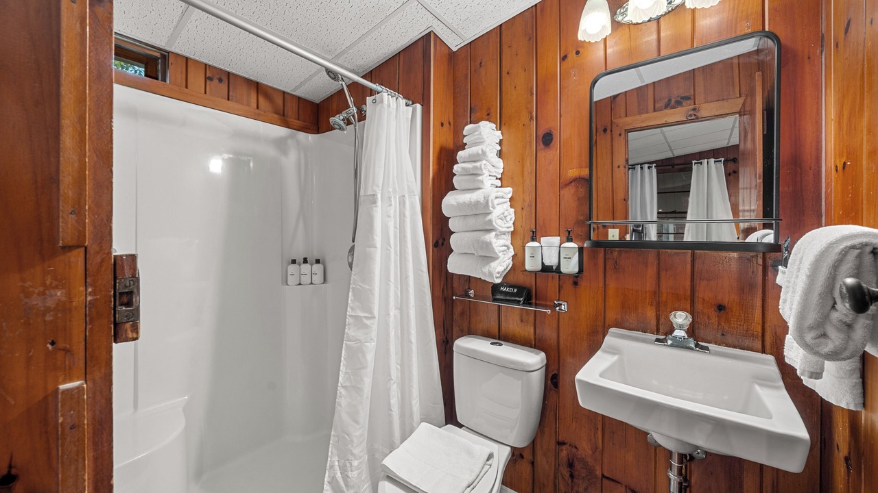 Photo of Bathroom in Hendersonville