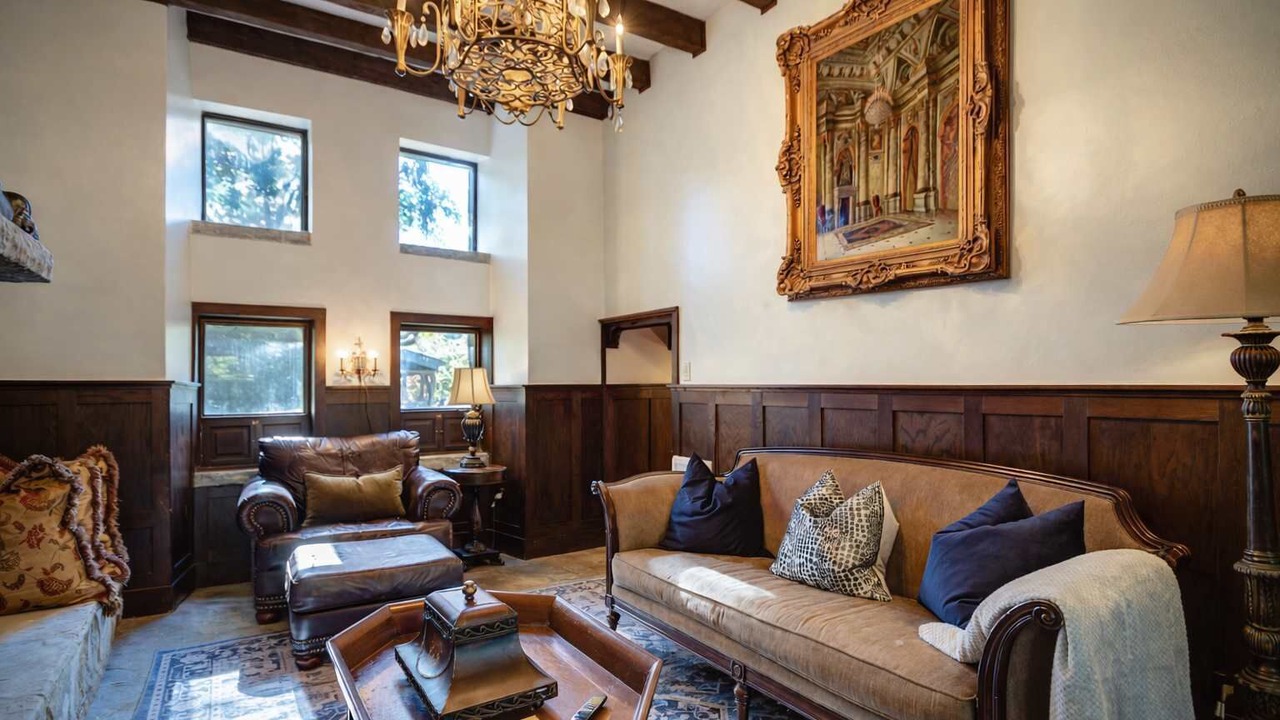Photo of Livingroom in Tynecastle