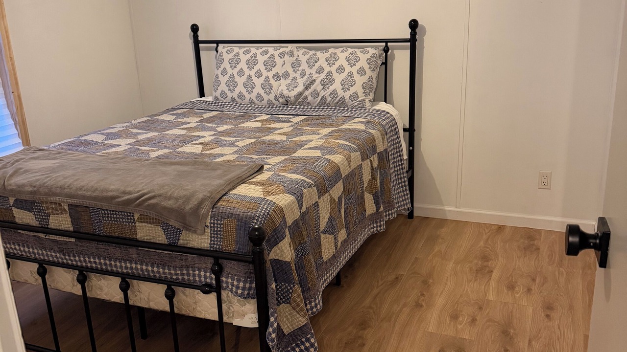 Photo of Bedroom in Mountain City