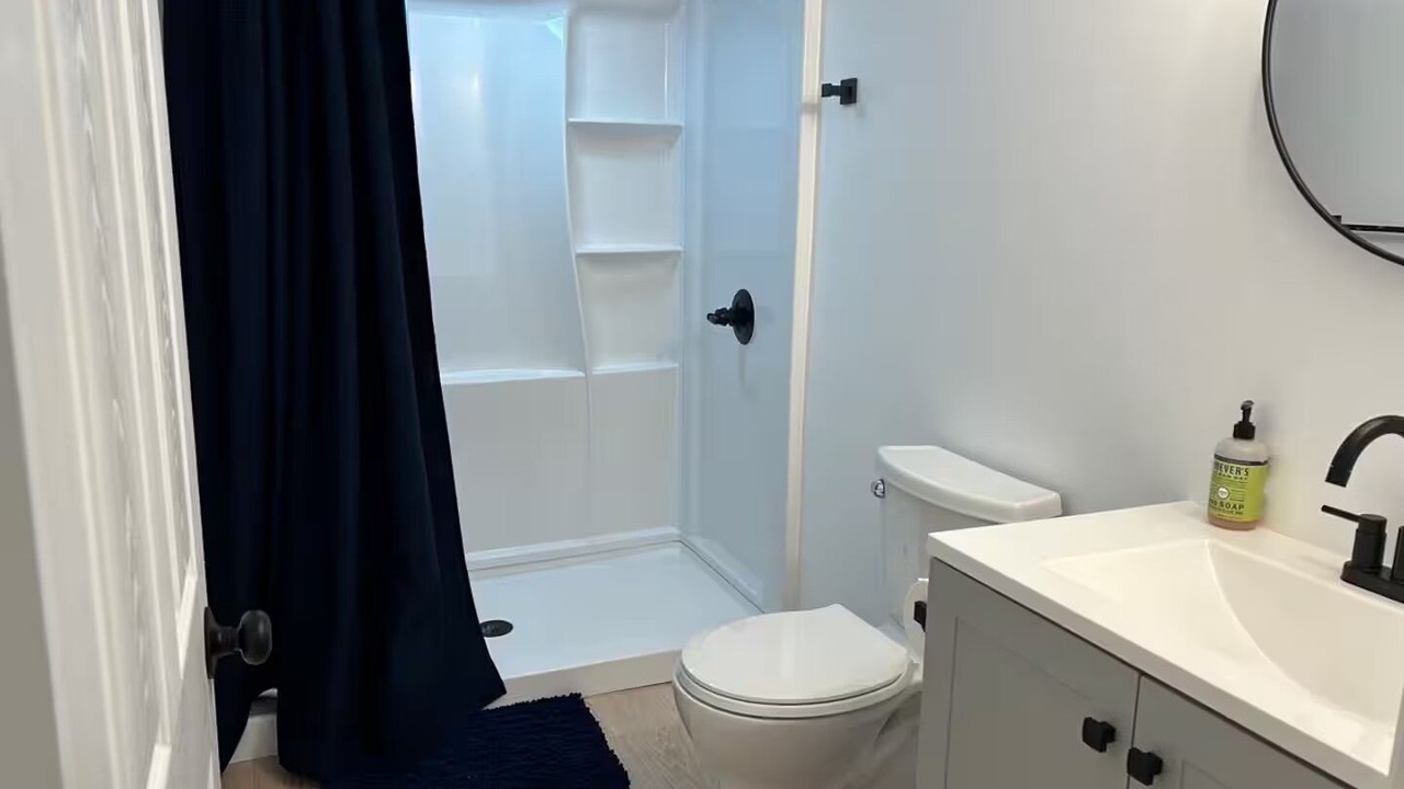 Photo of Bathroom in Silverton