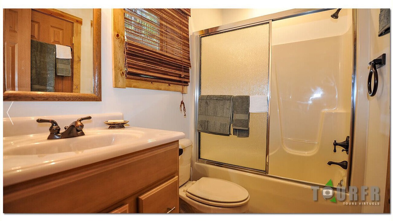 Photo of Bathroom in Old Timberline