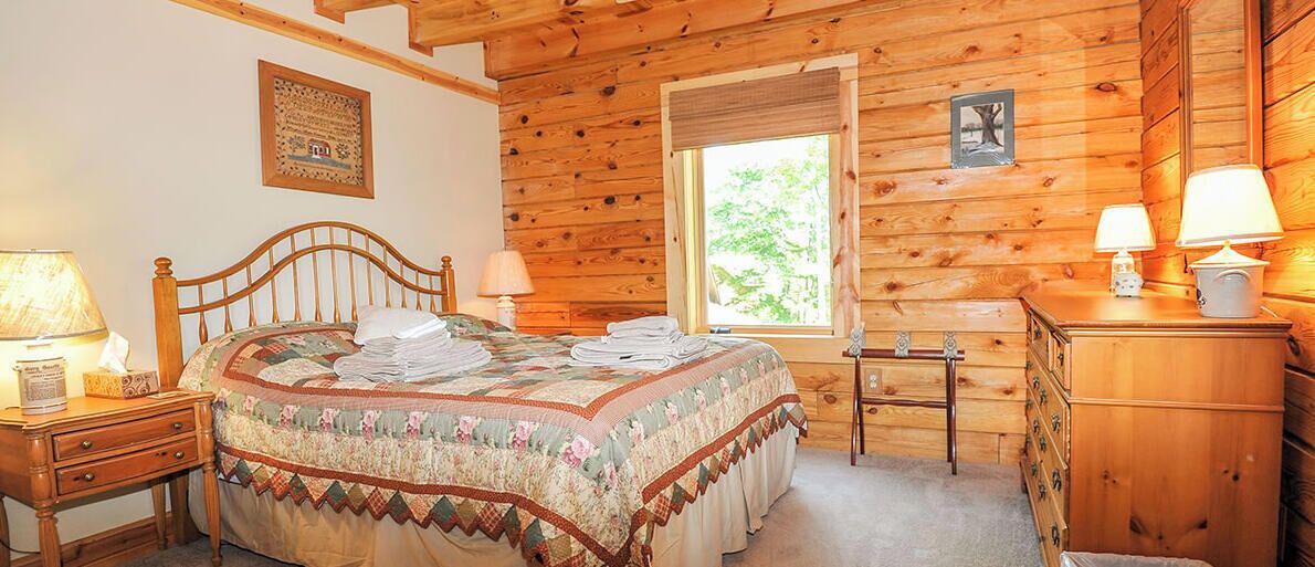 Photo of Bedroom in Old Timberline