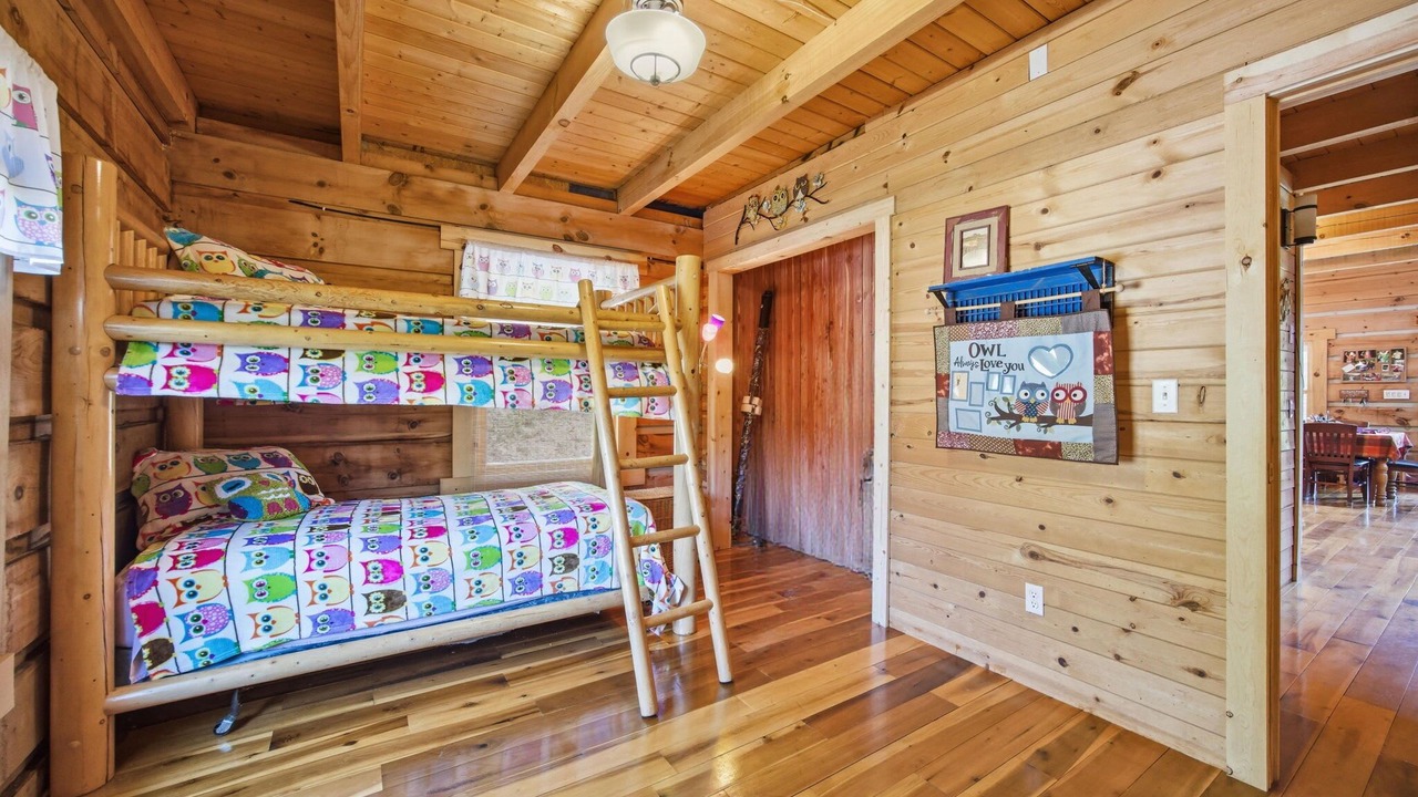 Photo of Bedroom in Campton