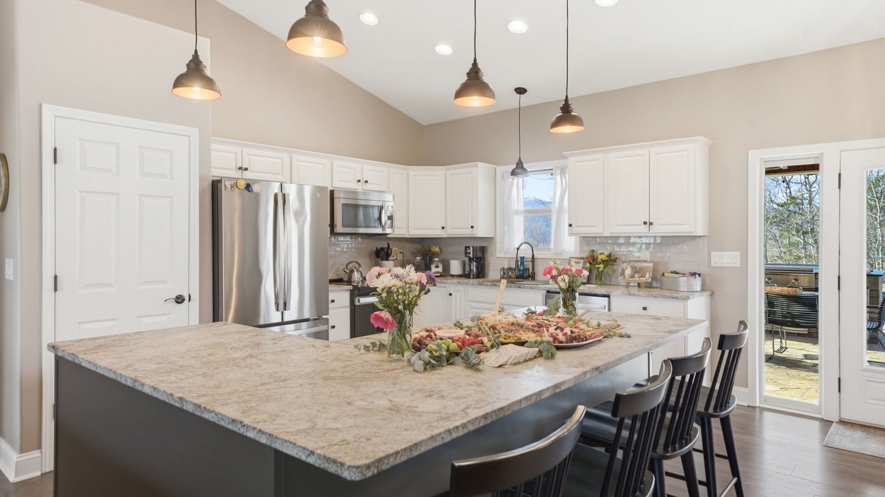 Photo of Kitchen in Fall Branch