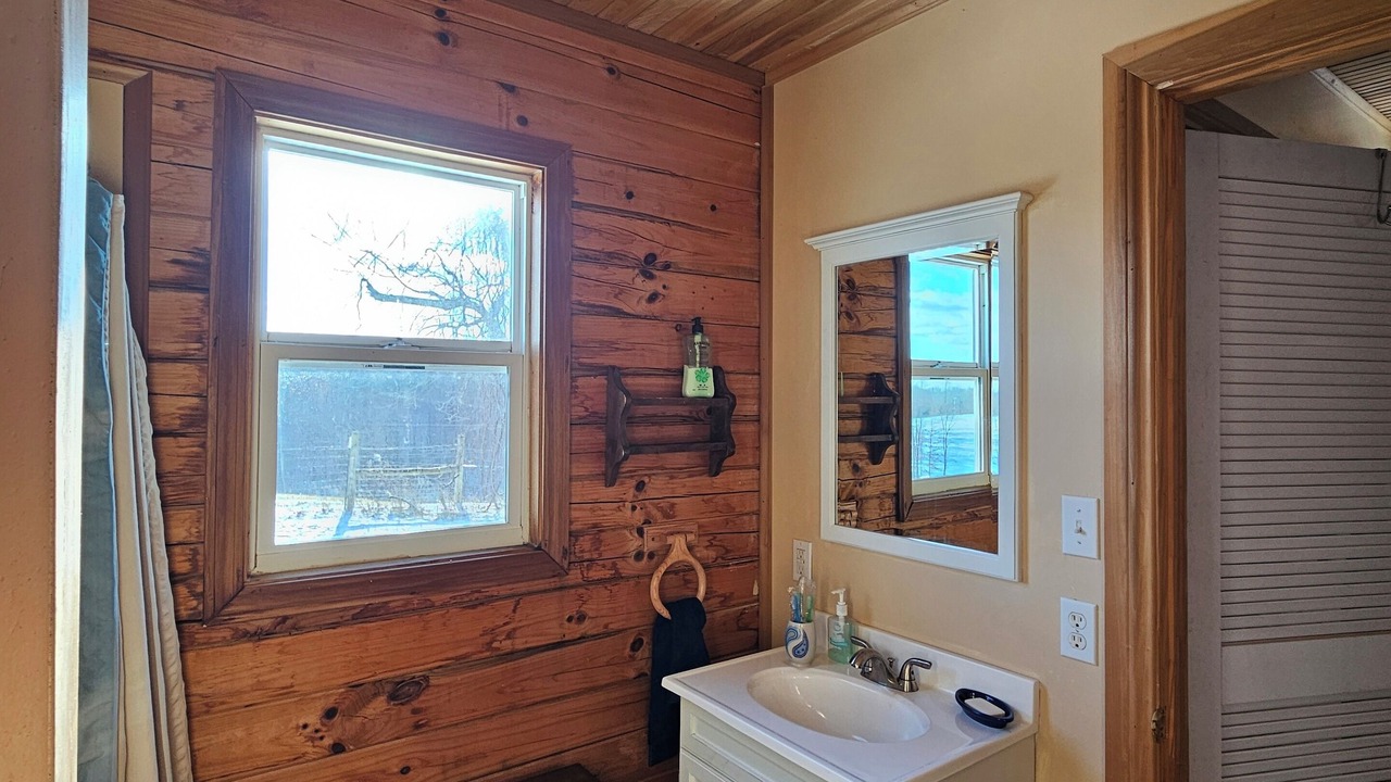 Photo of Bathroom in Frenchburg