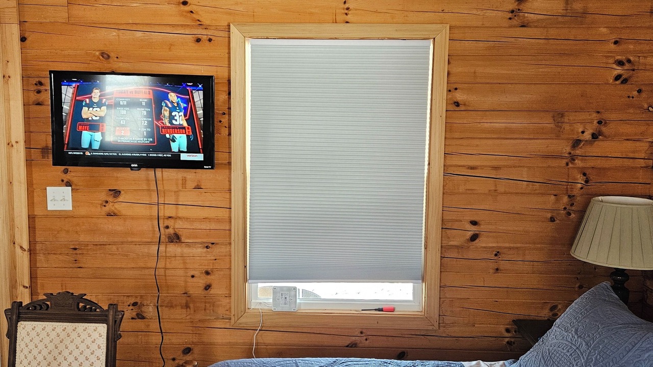 Photo of Bedroom in Frenchburg