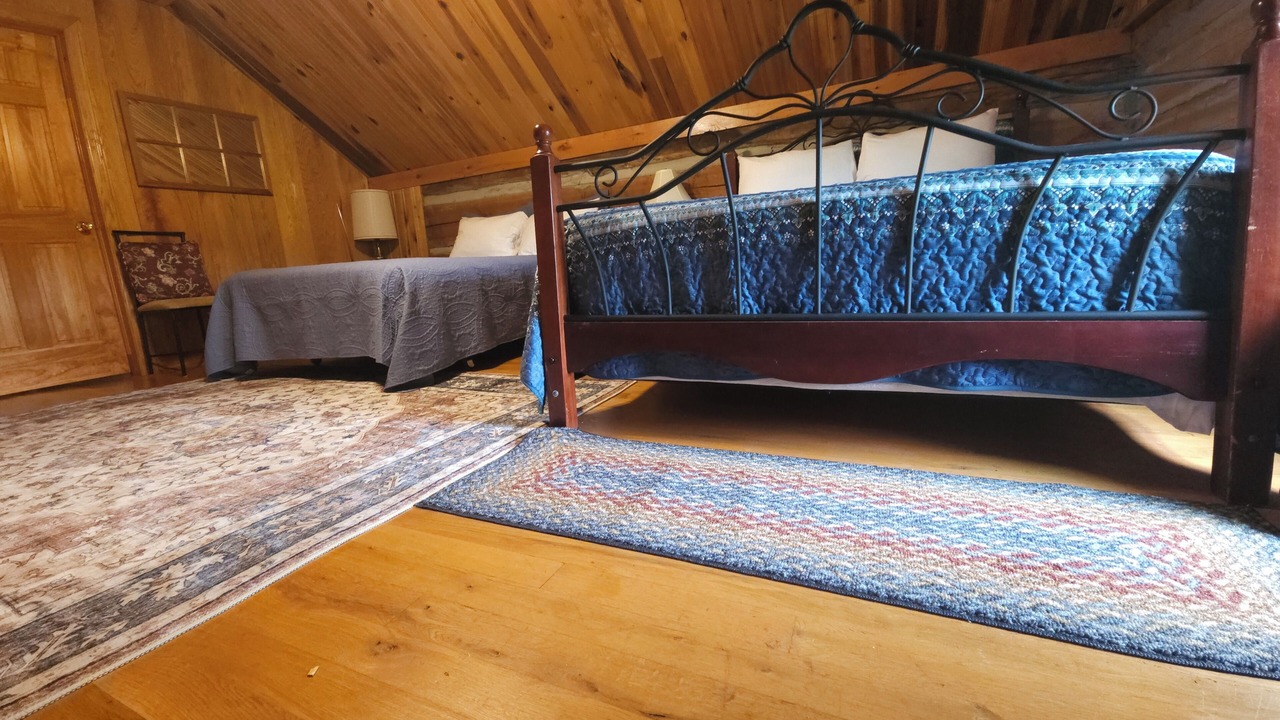 Photo of Bedroom in Frenchburg