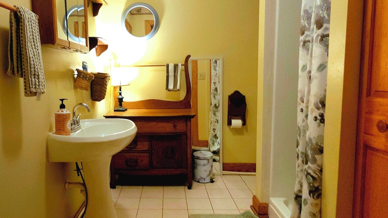Photo of Bathroom in Frenchburg