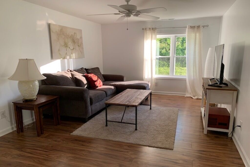 Photo of Livingroom in Hampton
