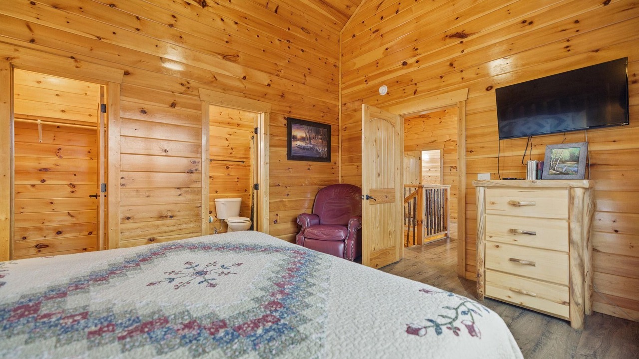 Photo of Bedroom in Rogers