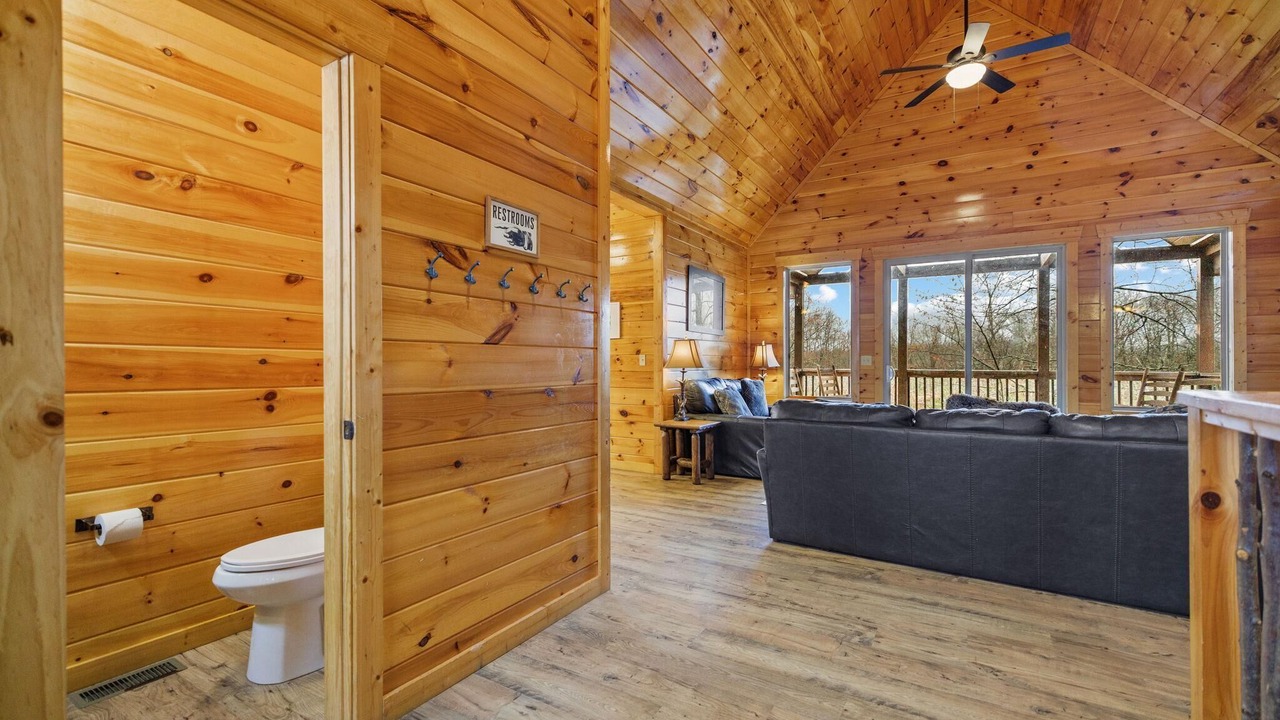 Photo of Livingroom in Rogers