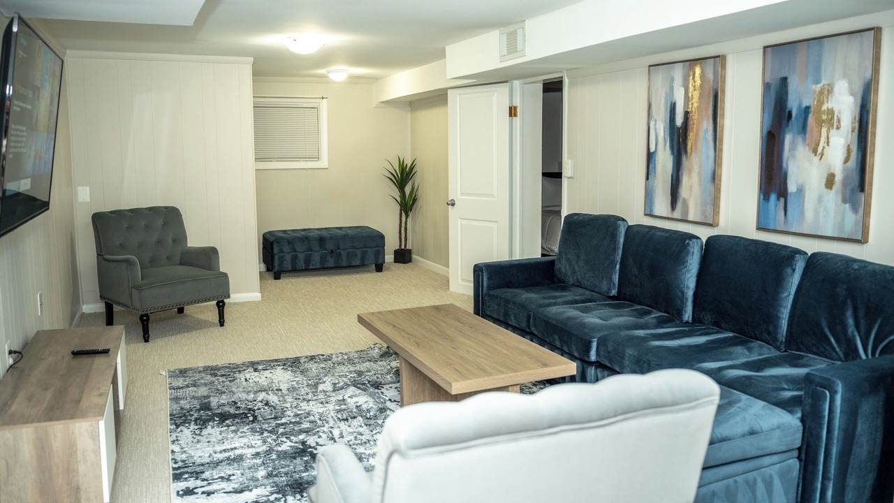 Photo of Livingroom in Wheaton-Glenmont