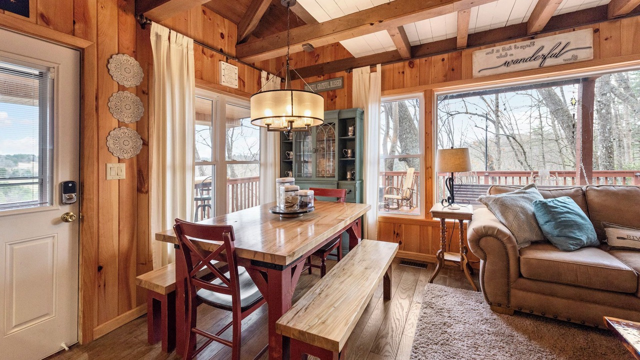 Photo of Livingroom in Fleetwood