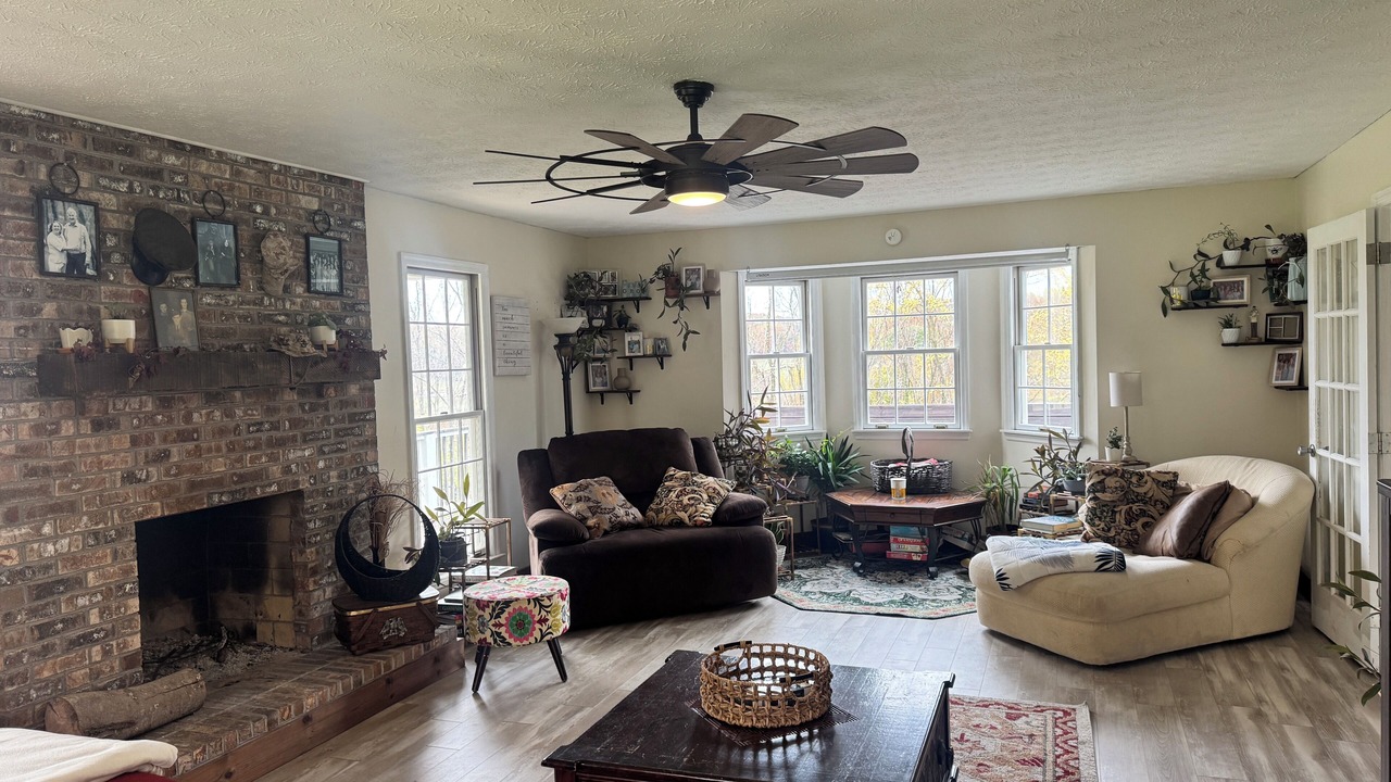 Photo of Livingroom in Jonesborough