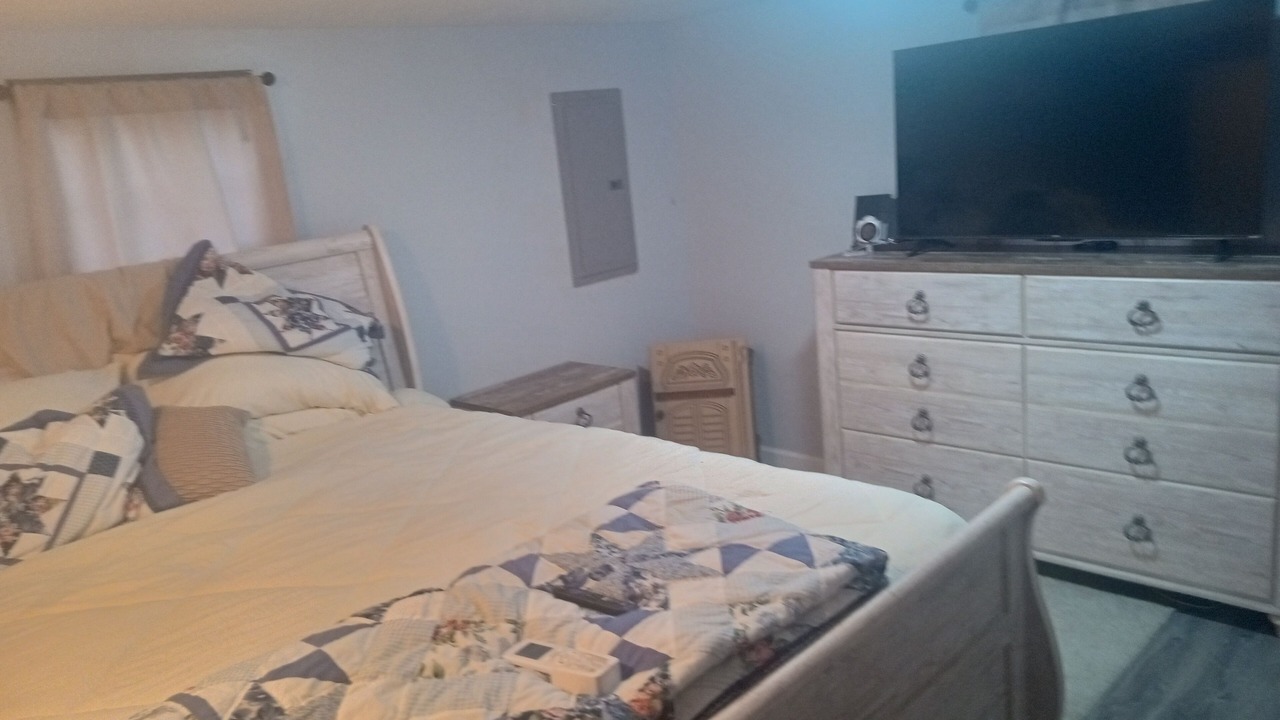 Photo of Bedroom in West Liberty