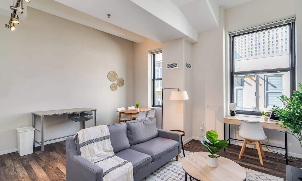 Photo of Livingroom in Downtown Cincinnati