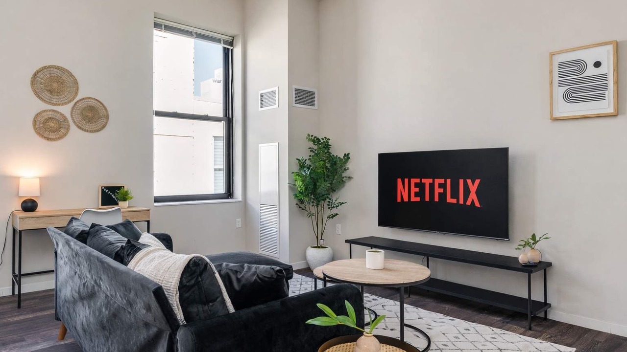 Photo of Livingroom in Downtown Cincinnati