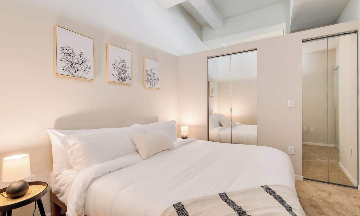 Photo of Bedroom in Downtown Cincinnati