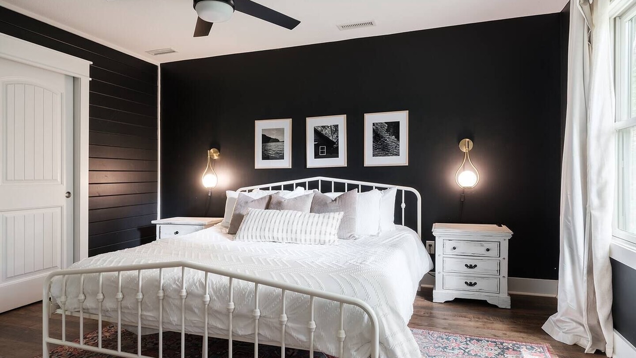 Photo of Bedroom in Lake Lure