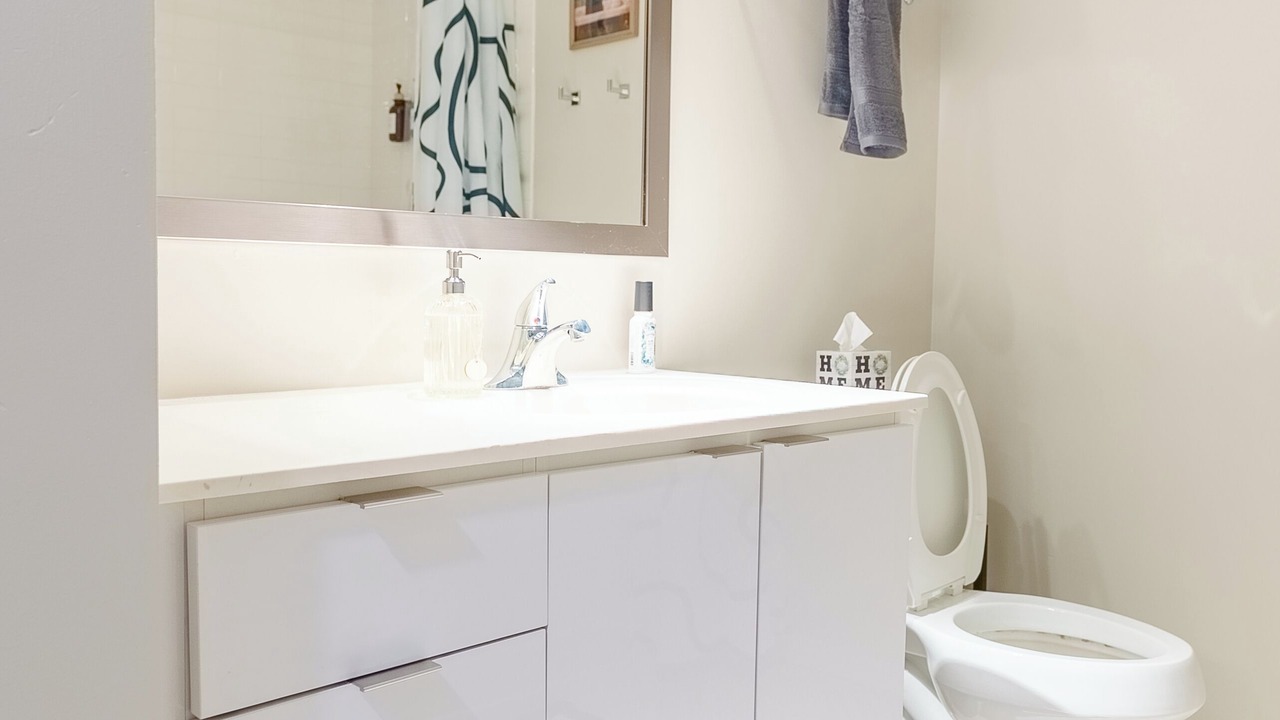 Photo of Bathroom in Central Business District