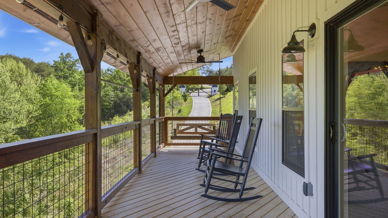 Photo of Patio Balcony in Sevierville