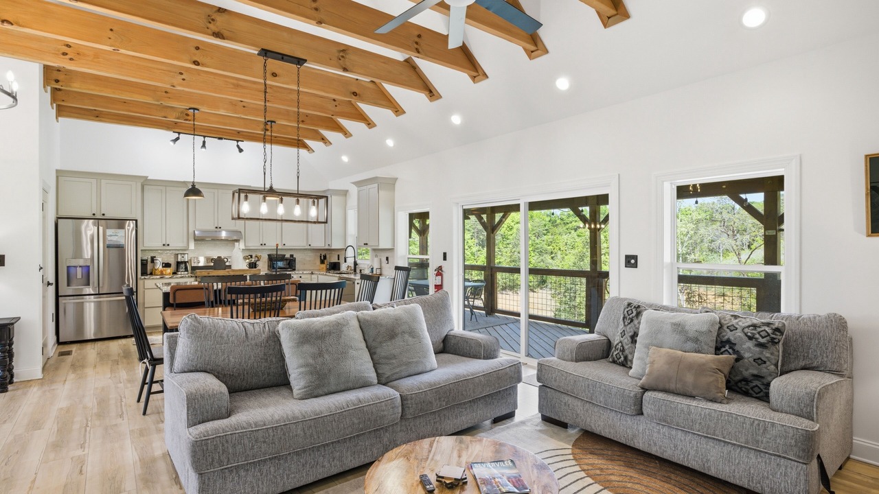 Photo of Livingroom in Sevierville