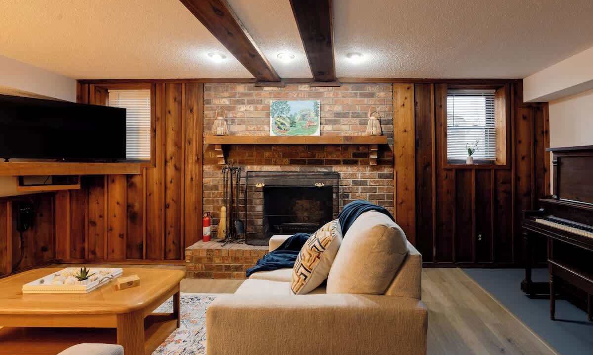 Photo of Livingroom in Johnson City