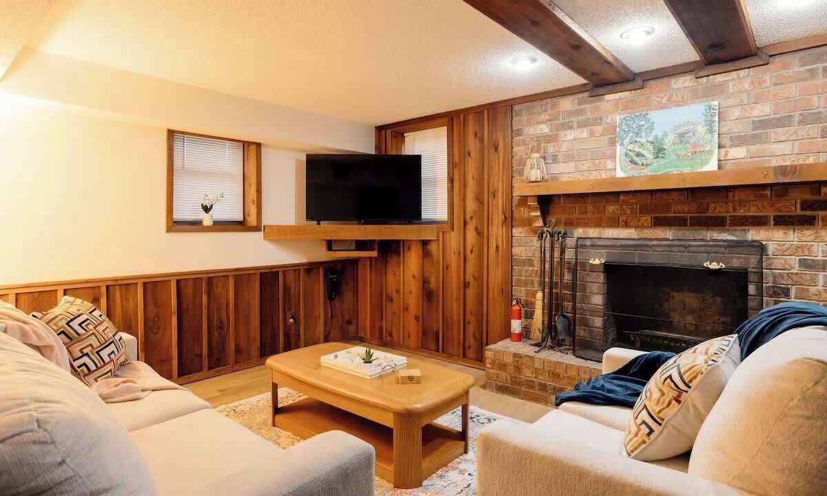 Photo of Livingroom in Johnson City