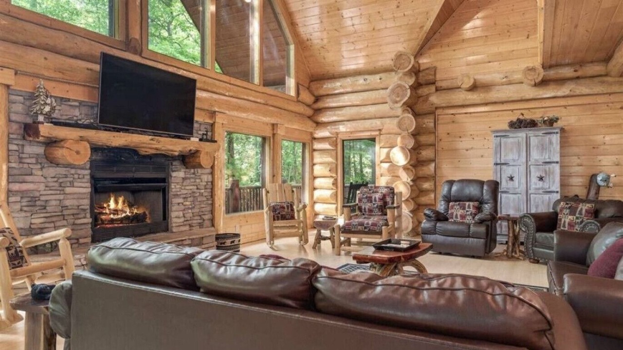 Photo of Livingroom in Pittman Center
