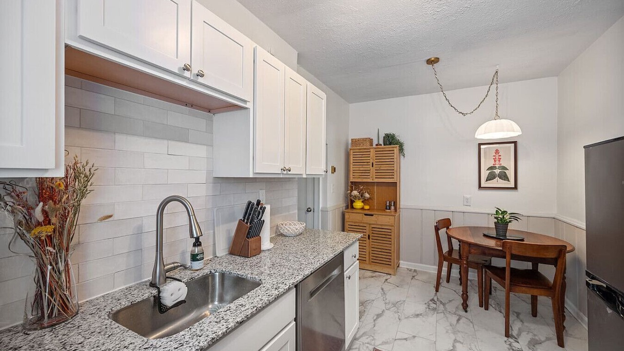 Photo of Kitchen in Roselawn Finance