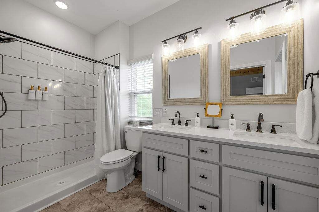 Photo of Bathroom in Williamstown