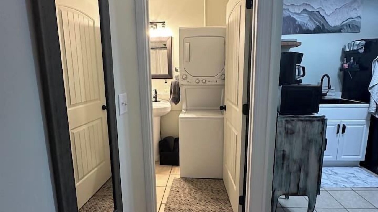 Photo of Bathroom in New Oxford