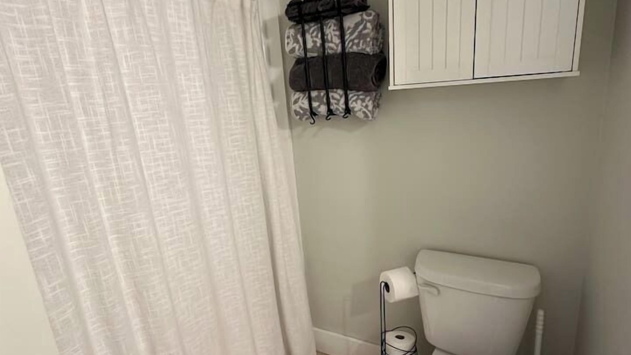 Photo of Bathroom in New Oxford