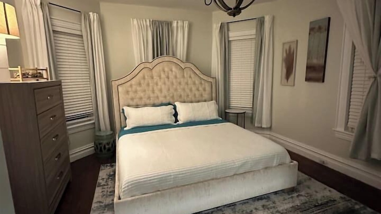 Photo of Bedroom in New Oxford