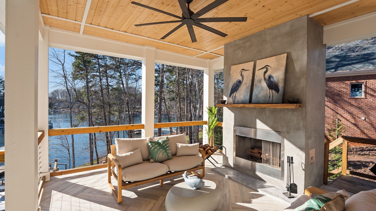 Photo of Livingroom in Mooresville