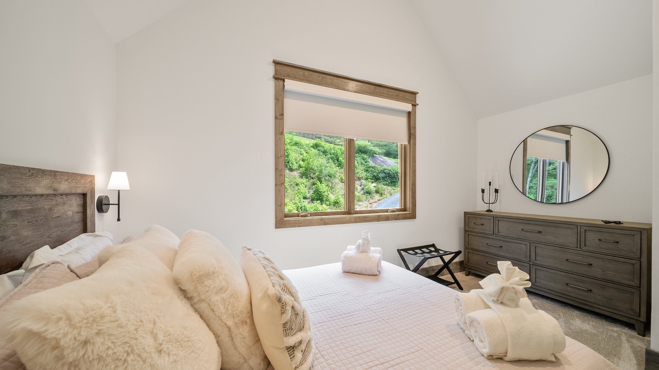 Photo of Bedroom in Banner Elk