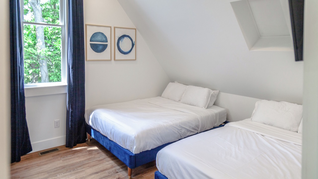 Photo of Bedroom in Walnut Hills