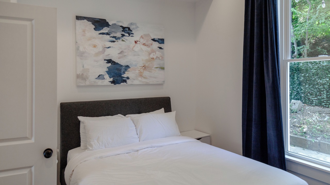 Photo of Bedroom in Walnut Hills