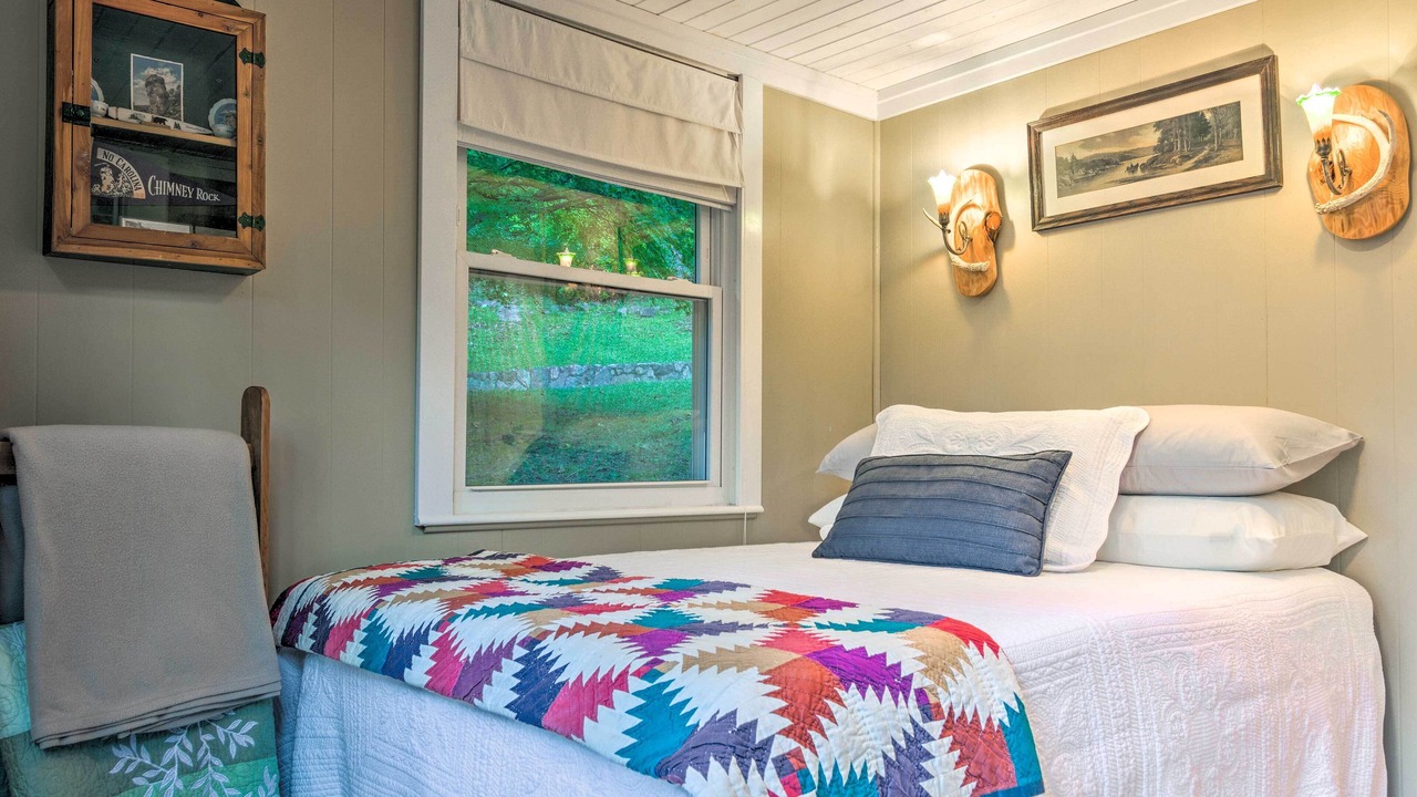 Photo of Bedroom in Chimney Rock