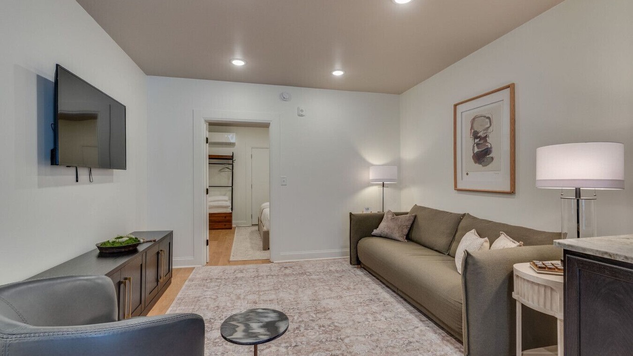 Photo of Livingroom in Elizabethton