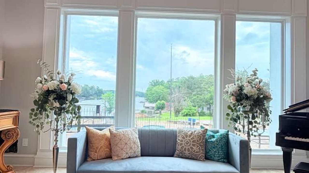 Photo of Livingroom in Tanglewood Estates