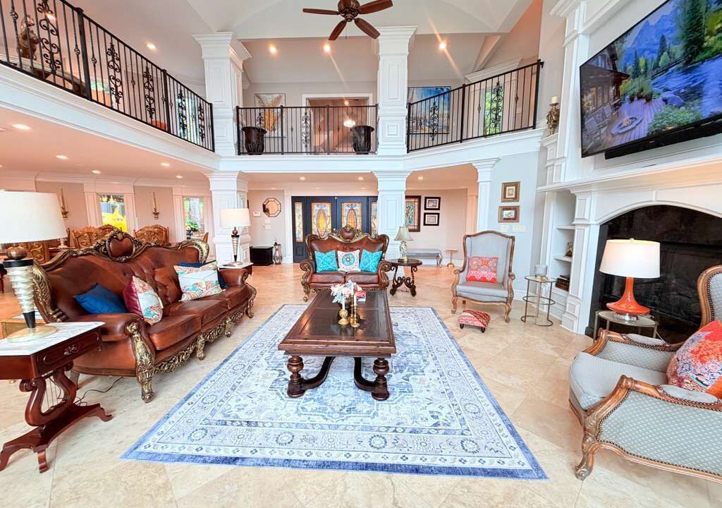 Photo of Livingroom in Tanglewood Estates