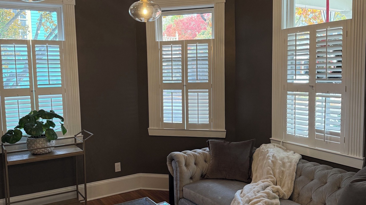 Photo of Livingroom in Charlotte Center City
