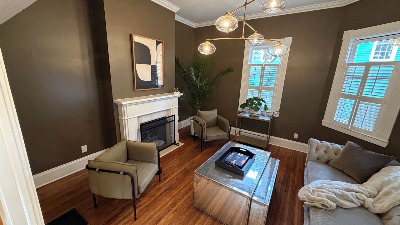 Photo of Livingroom in Charlotte Center City
