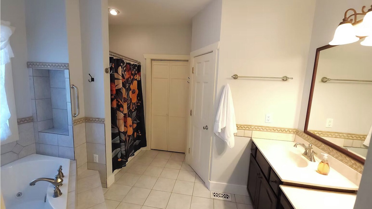 Photo of Bathroom in Kingsport