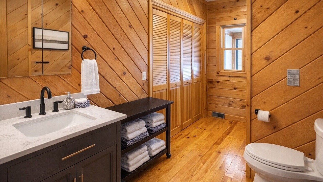 Photo of Bathroom in Clyde